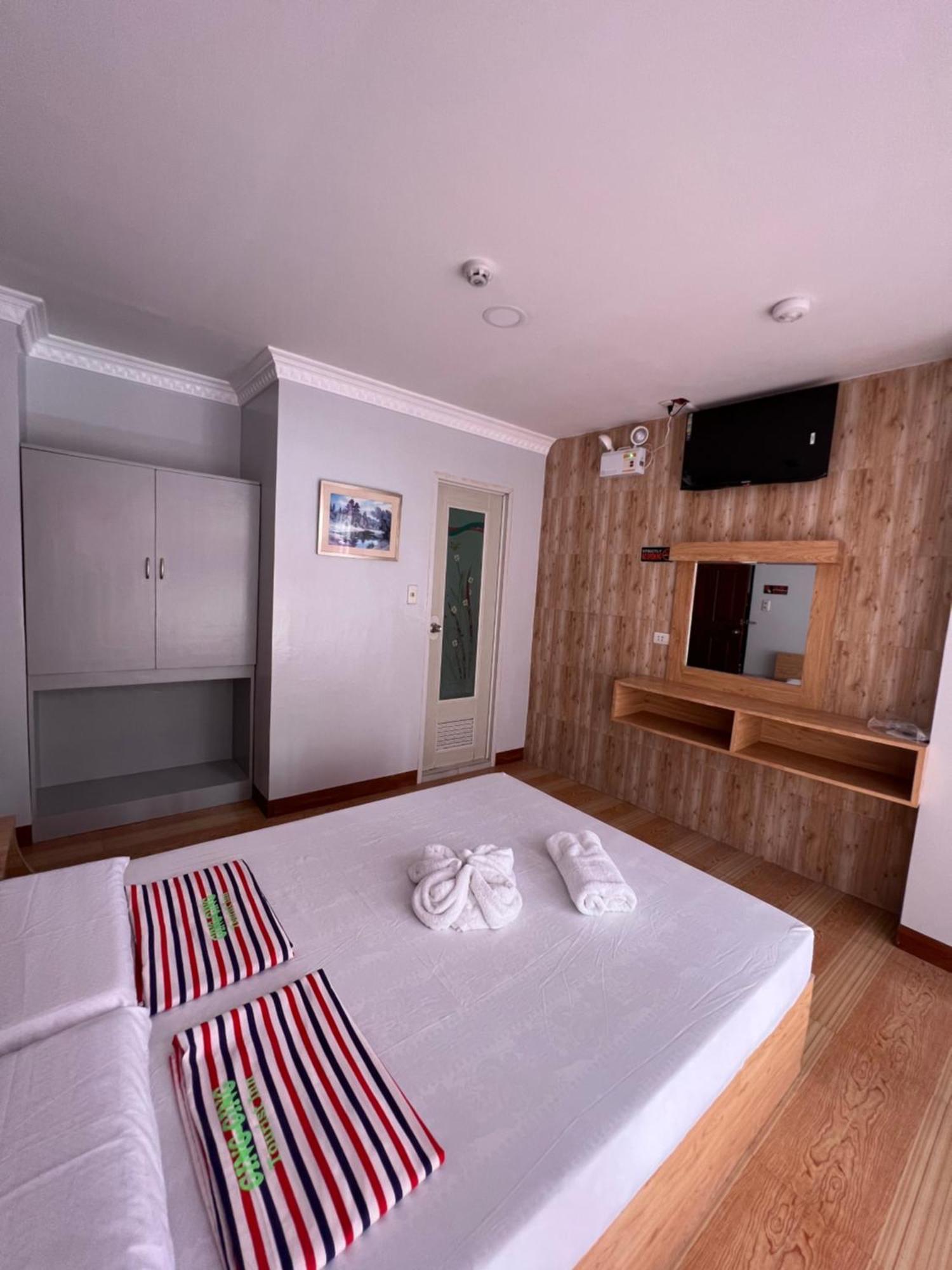 Ging-Ging Tourist Inn Badian Luaran gambar