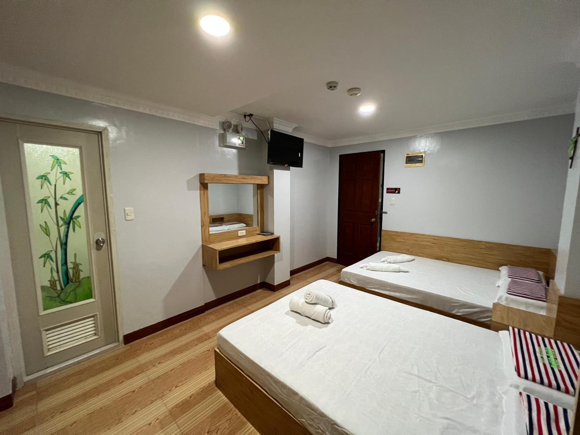 Ging-Ging Tourist Inn Badian Luaran gambar