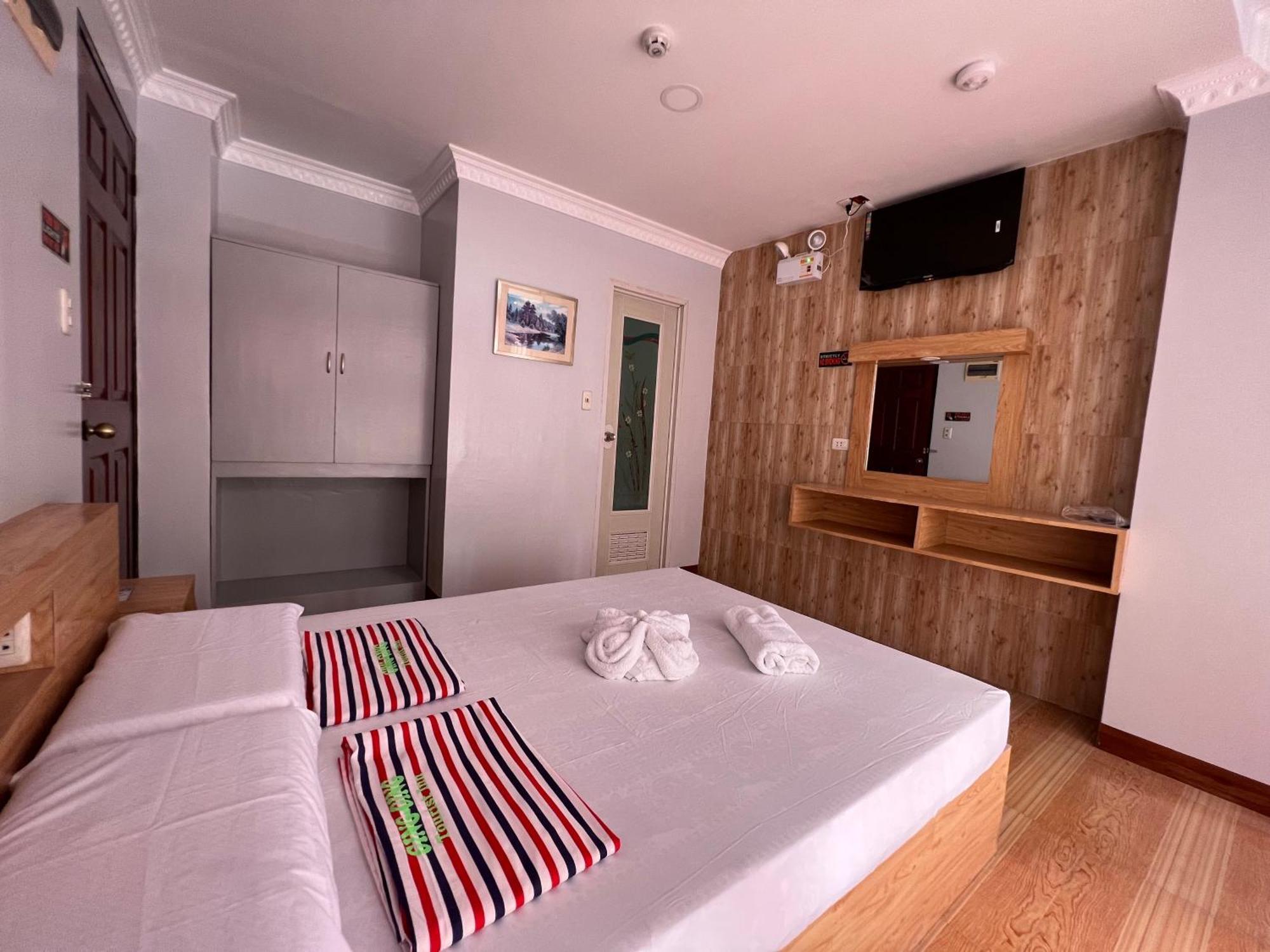 Ging-Ging Tourist Inn Badian Luaran gambar